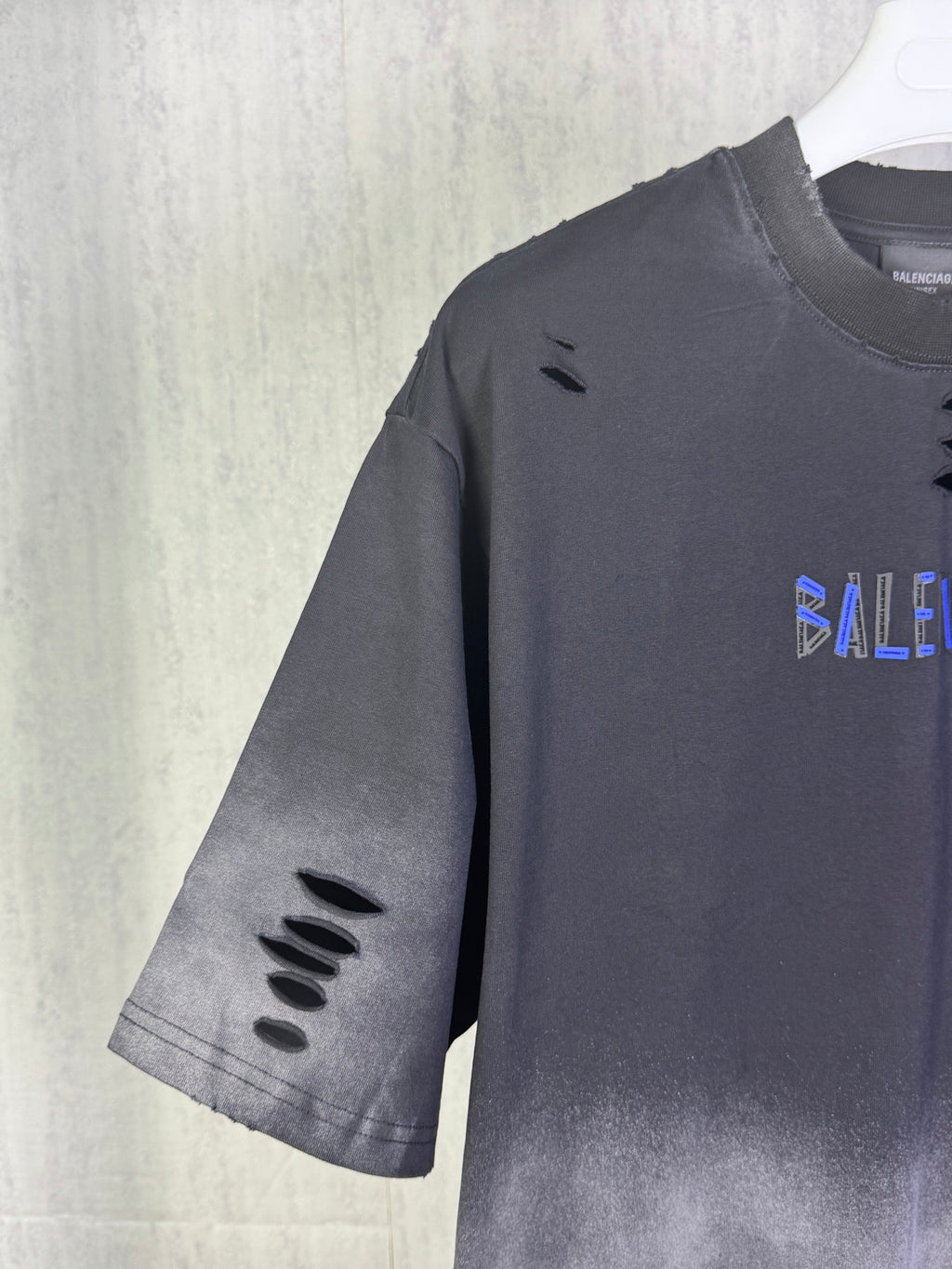 Heavy craftsmanship, abrasion, washing water, making old unisex T-shirt