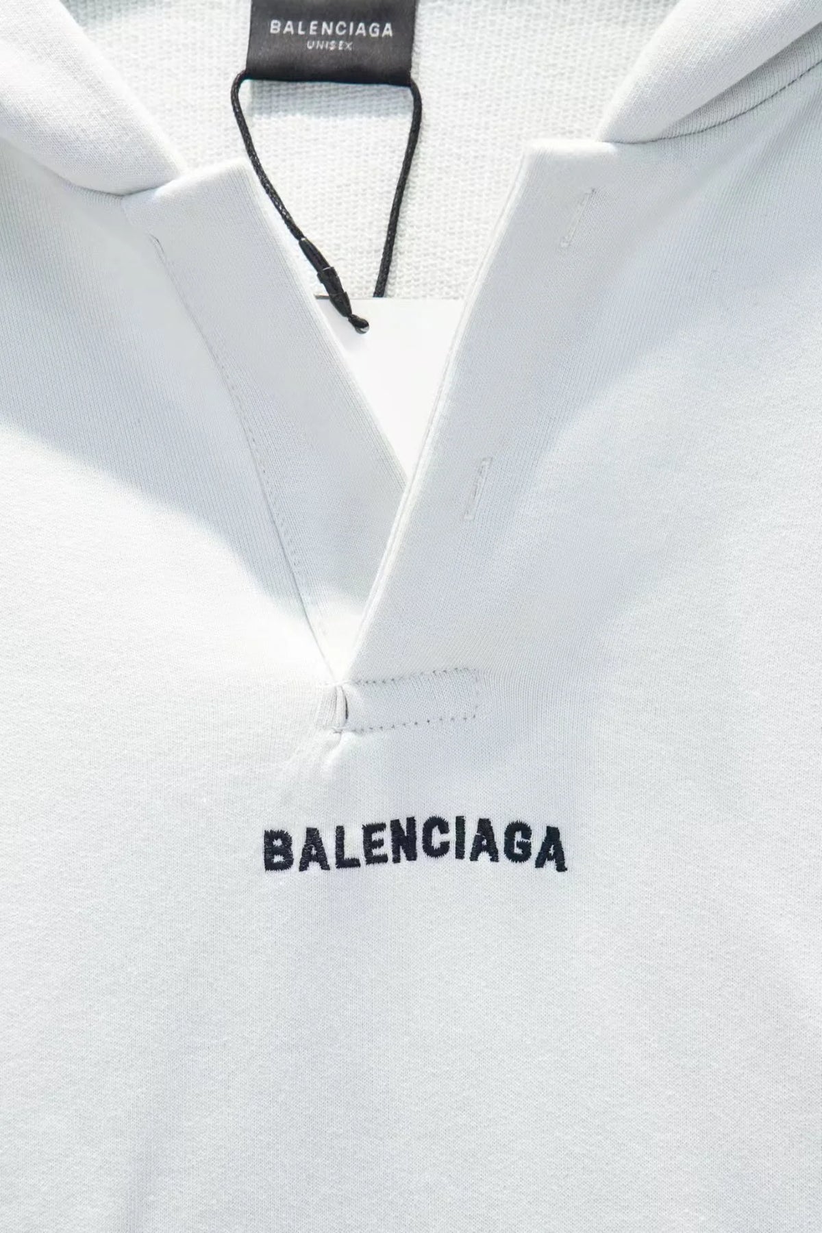 New open chest embroidered hooded sweatshirt
