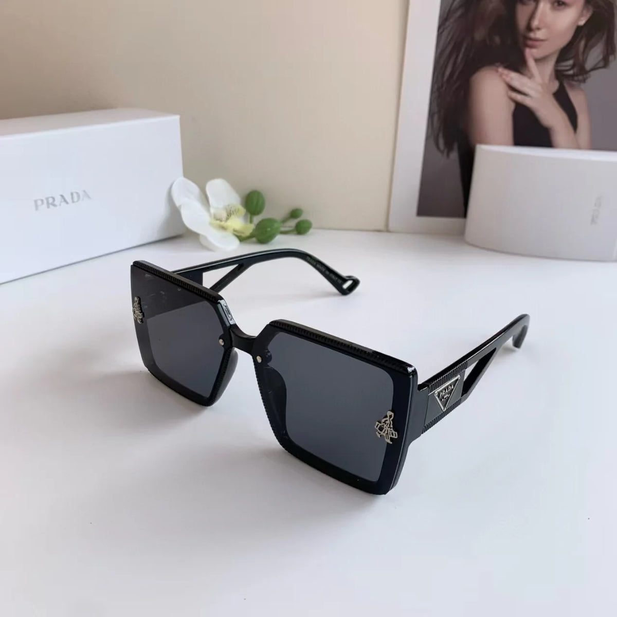 New casual sunglasses