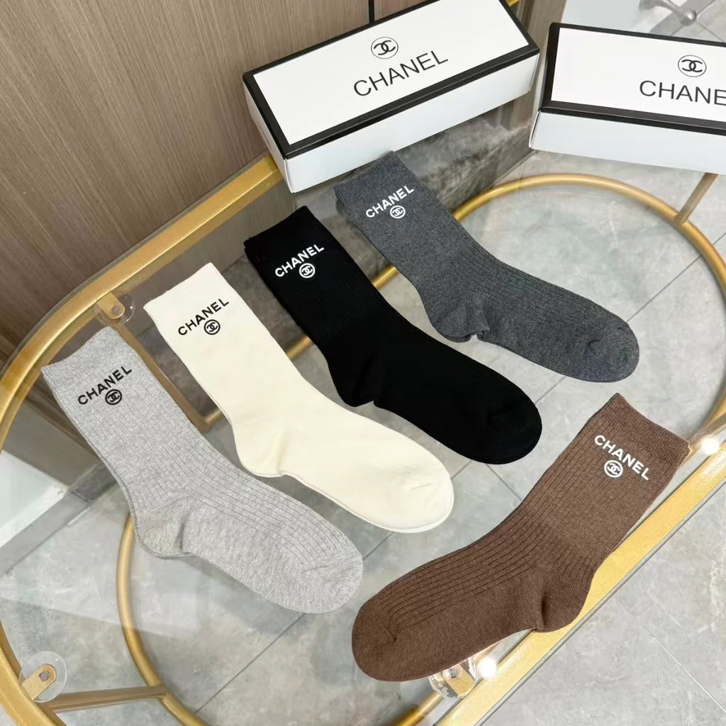 New letter high socks