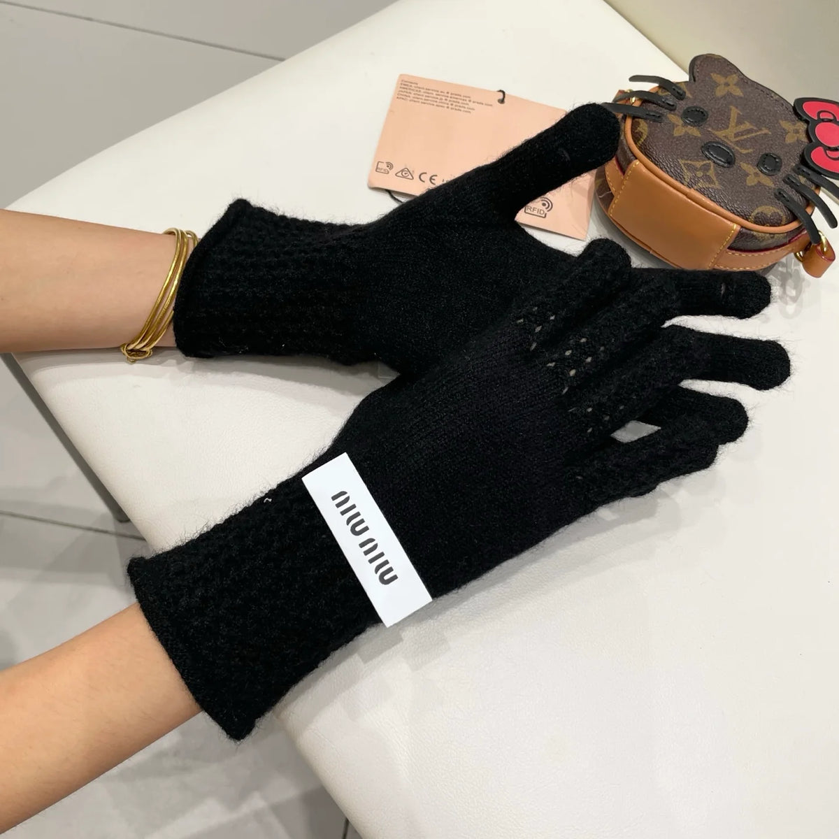 Knitted wool gloves for autumn and winter 👍