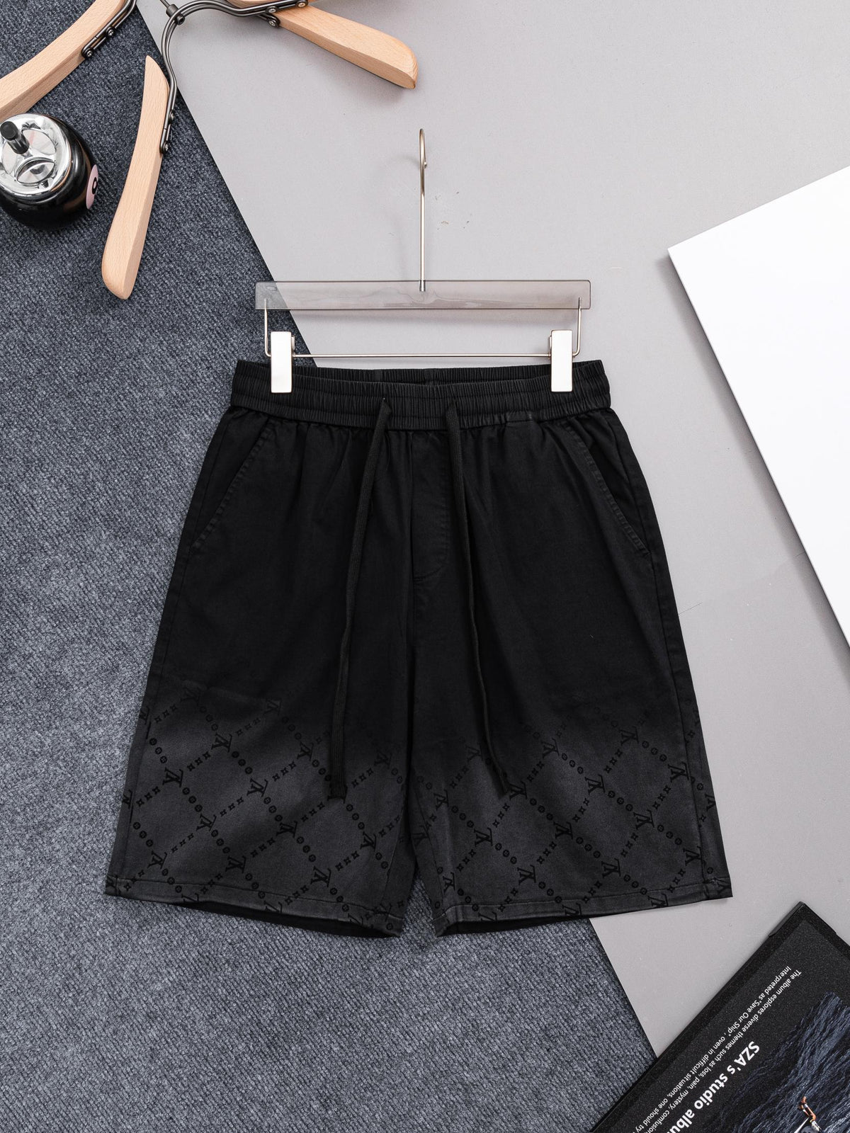 New washing process thin denim shorts