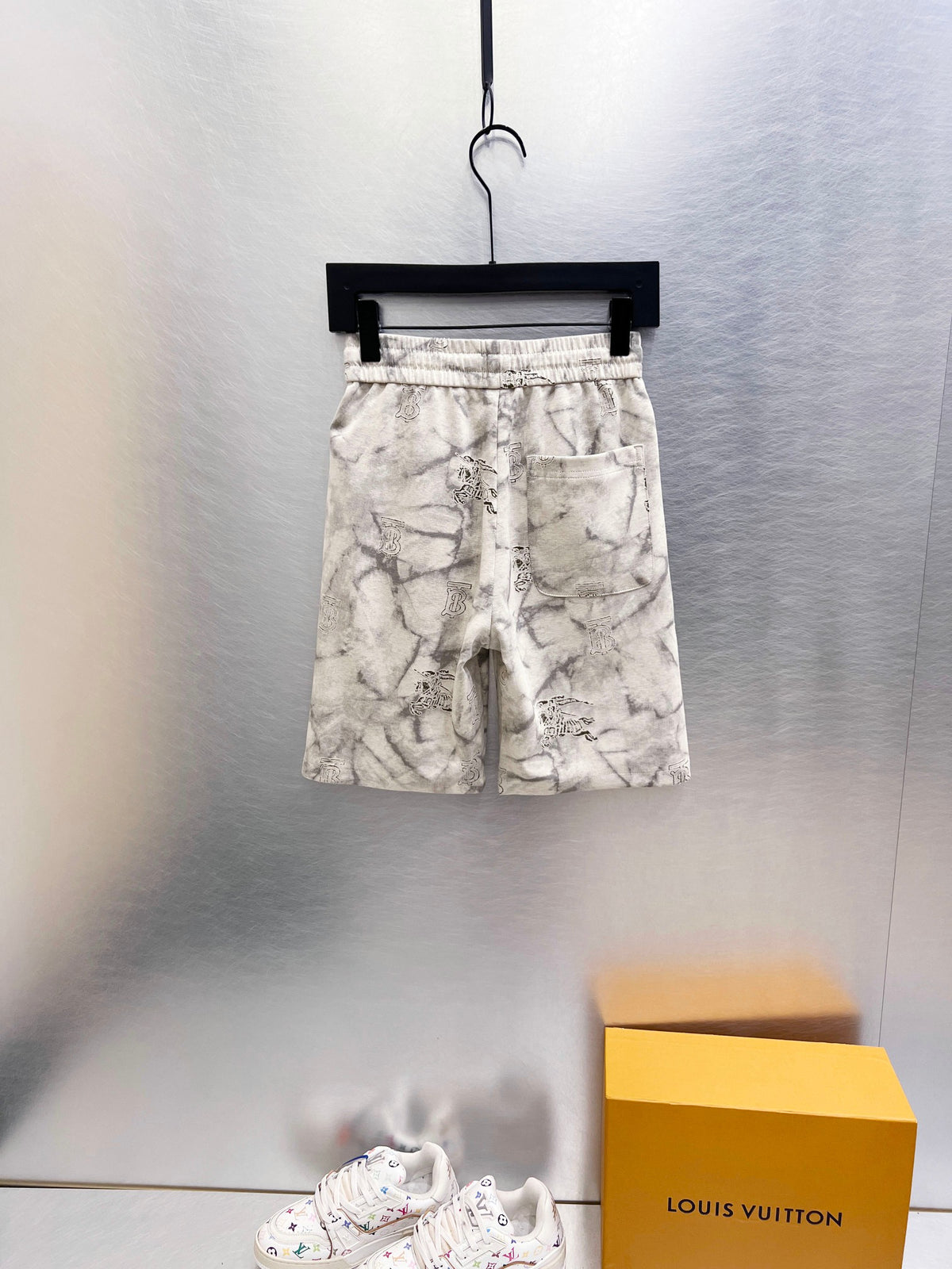26 Summer New Men's and Women's Casual Shorts 6