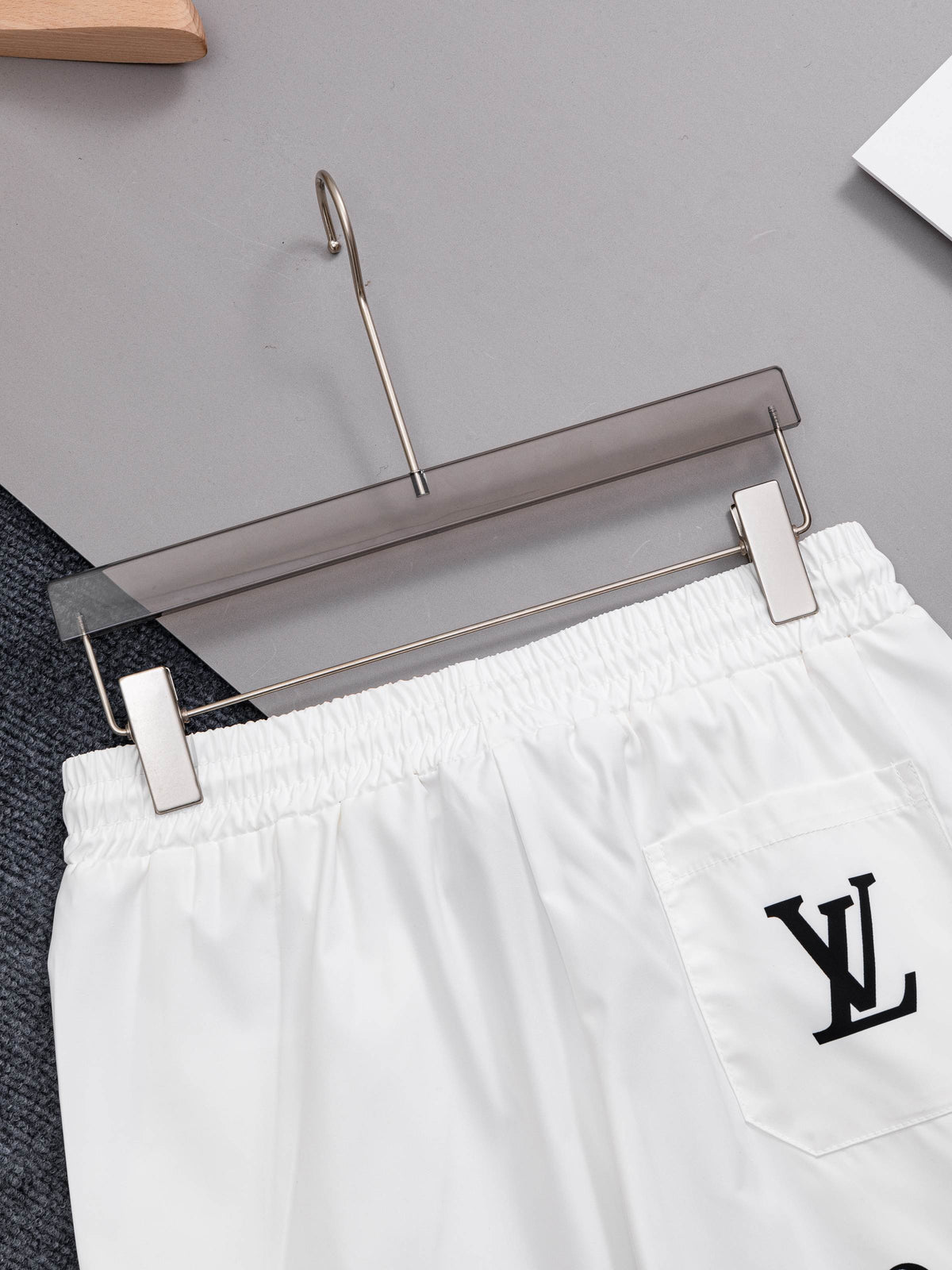 Straight striped spliced quick drying beach shorts