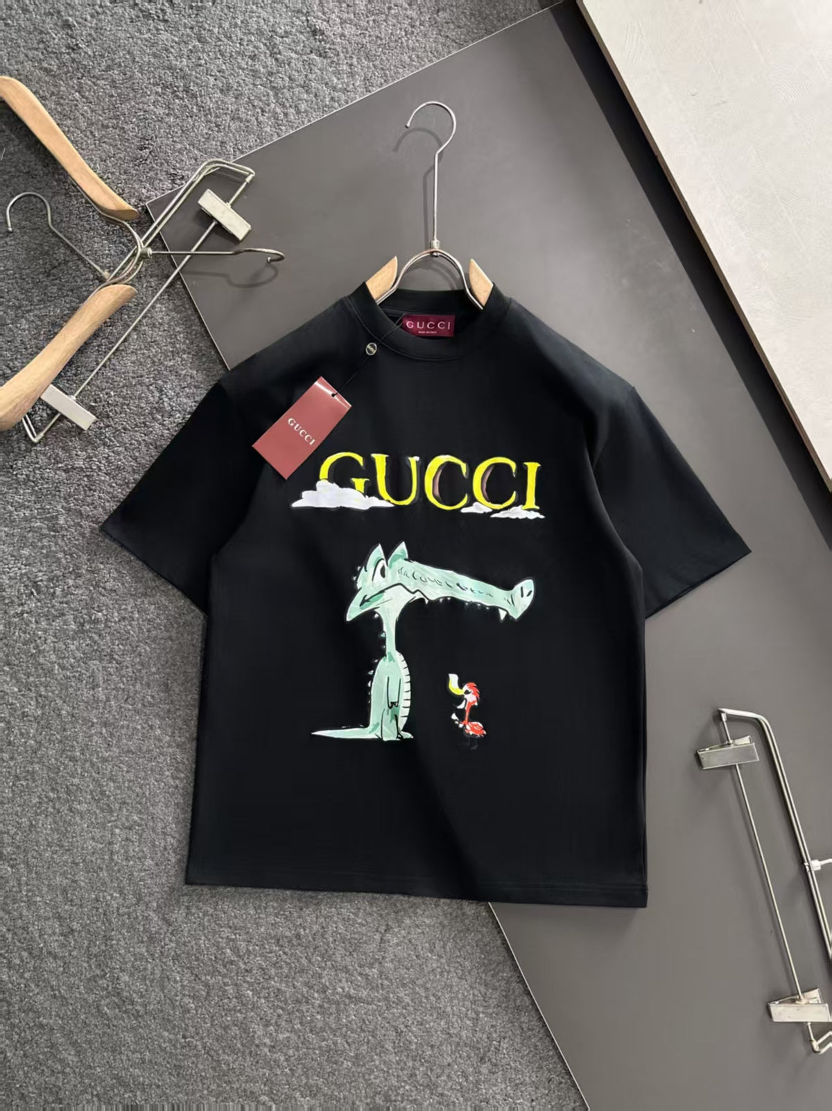 New printed T-shirt
