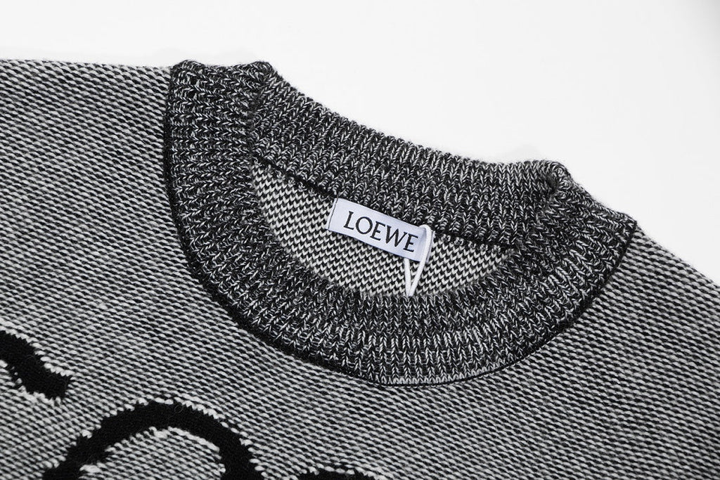 Round neck classic jacquard large logo sweater