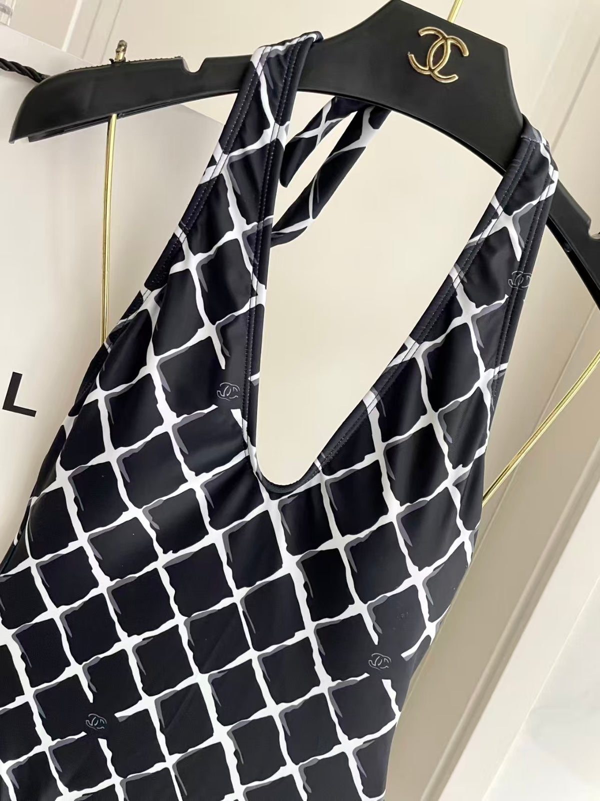 New quick drying swimsuit