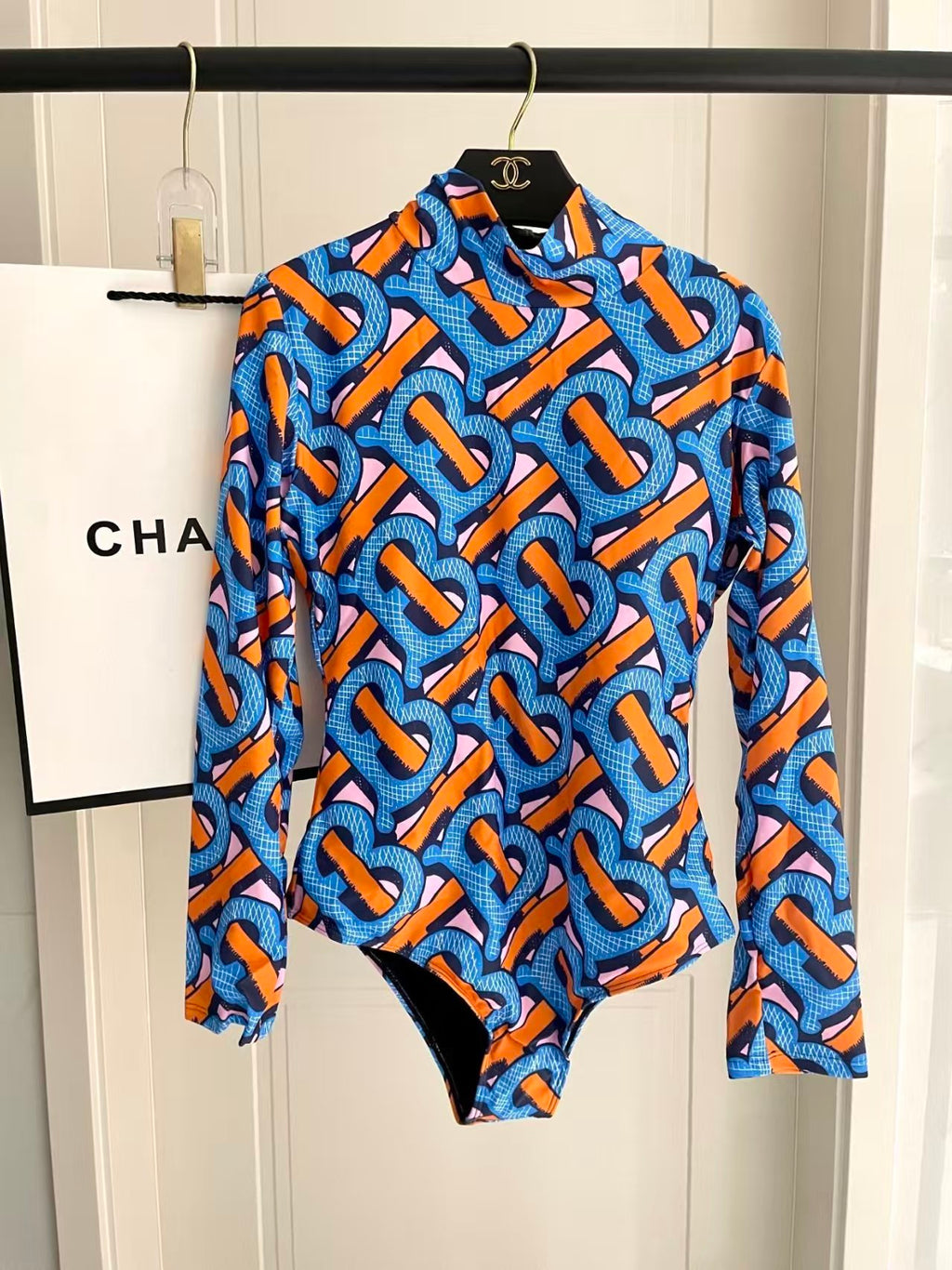 New one-piece sunscreen swimsuit