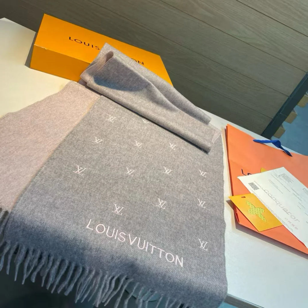New double-sided scarf