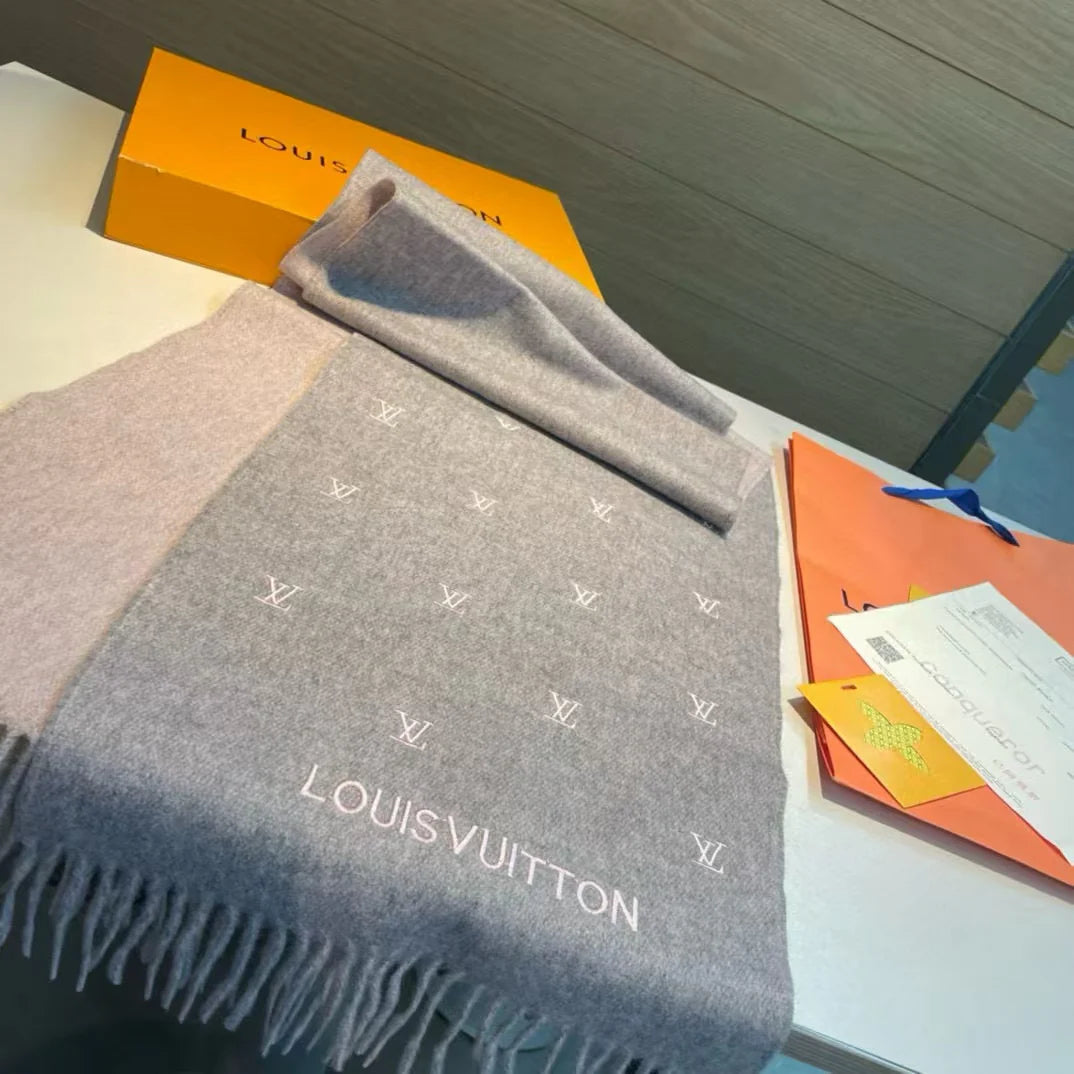 New double-sided scarf