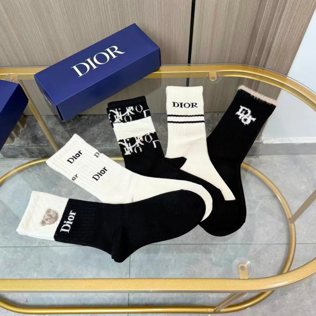 New cashmere socks