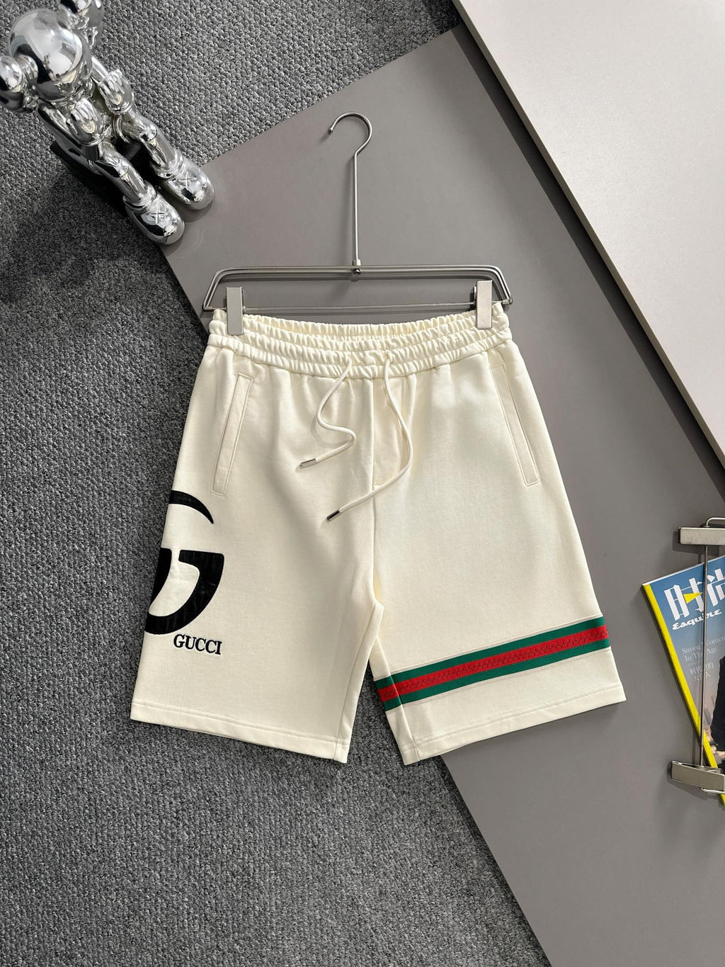 Classic woven ribbon splicing leather casual shorts