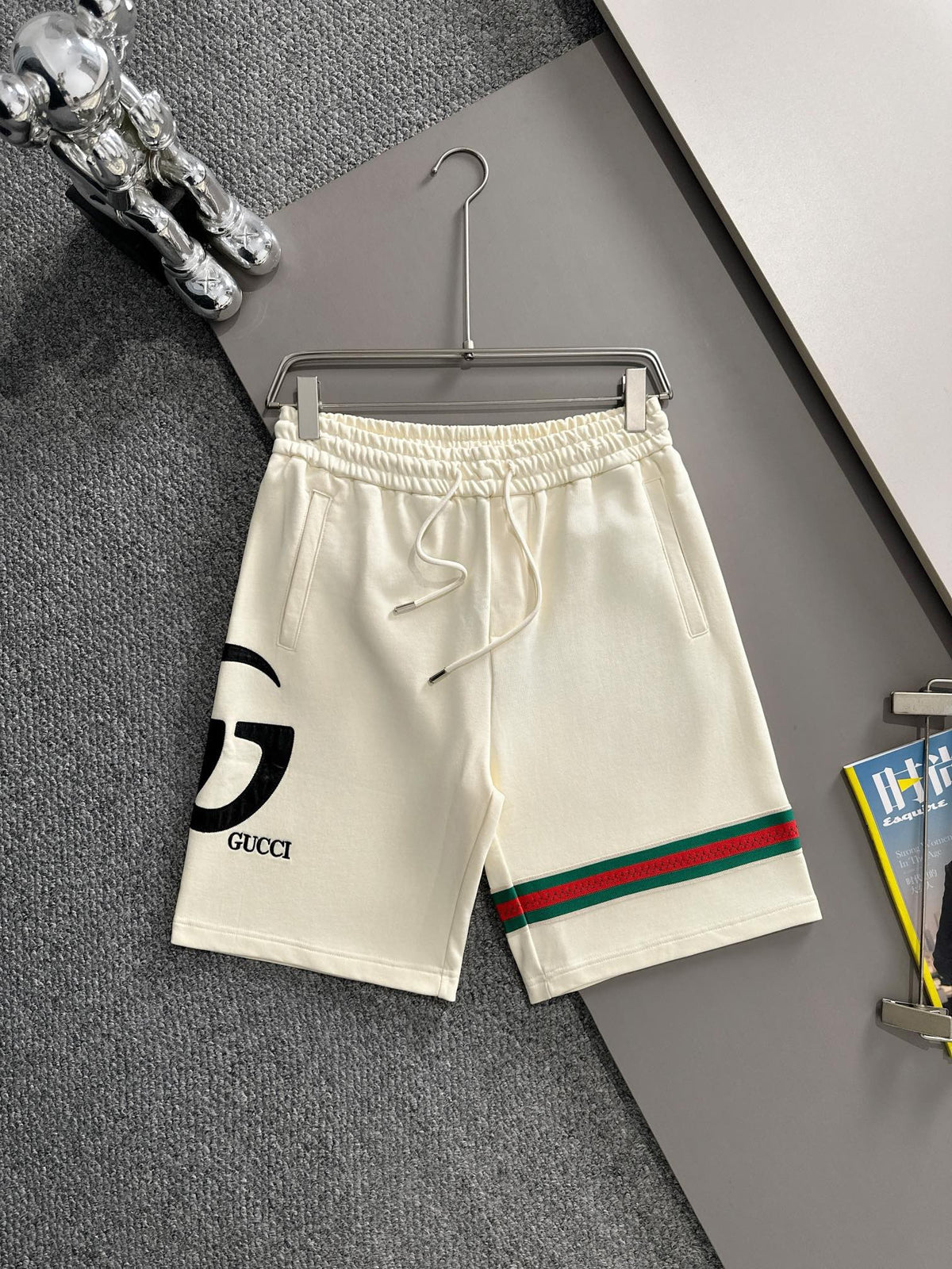 Classic woven ribbon splicing leather casual shorts