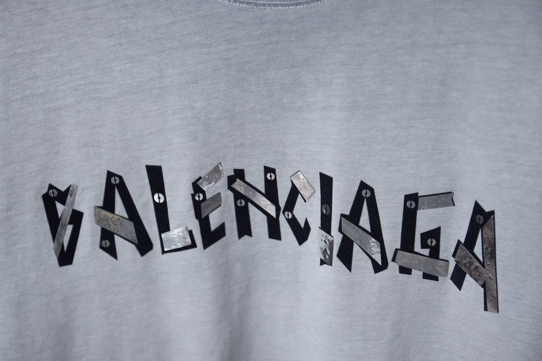 Letter rhinestone short sleeved shirt