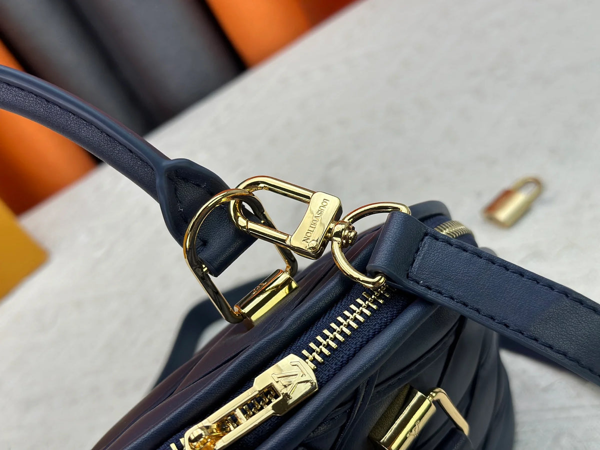 Classic Alma handbag