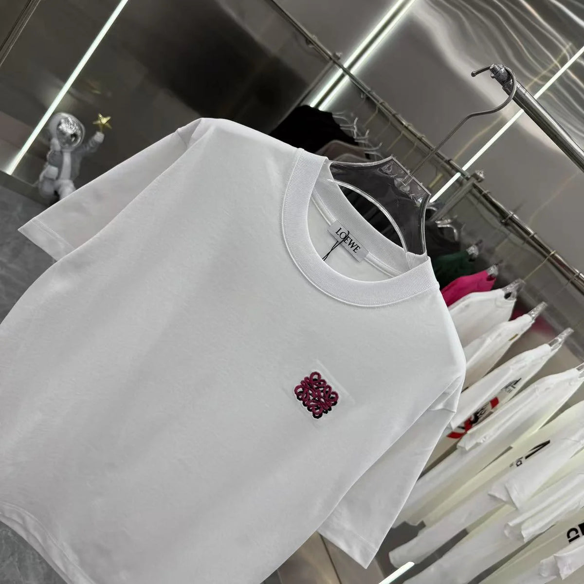 Autumn and winter new round neck short sleeved shirt