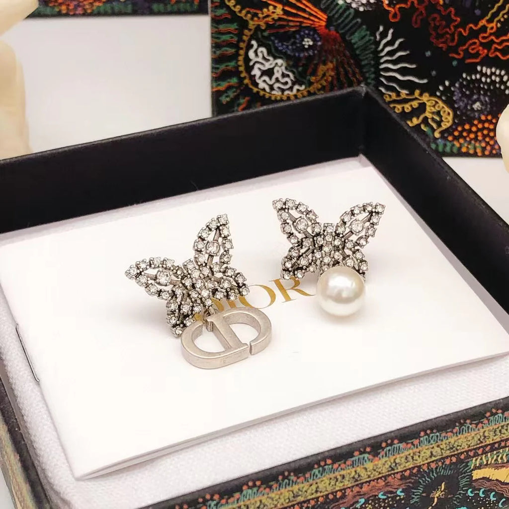 butterfly 🦋 ear stud