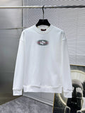 New long sleeved round neck sweatshirt