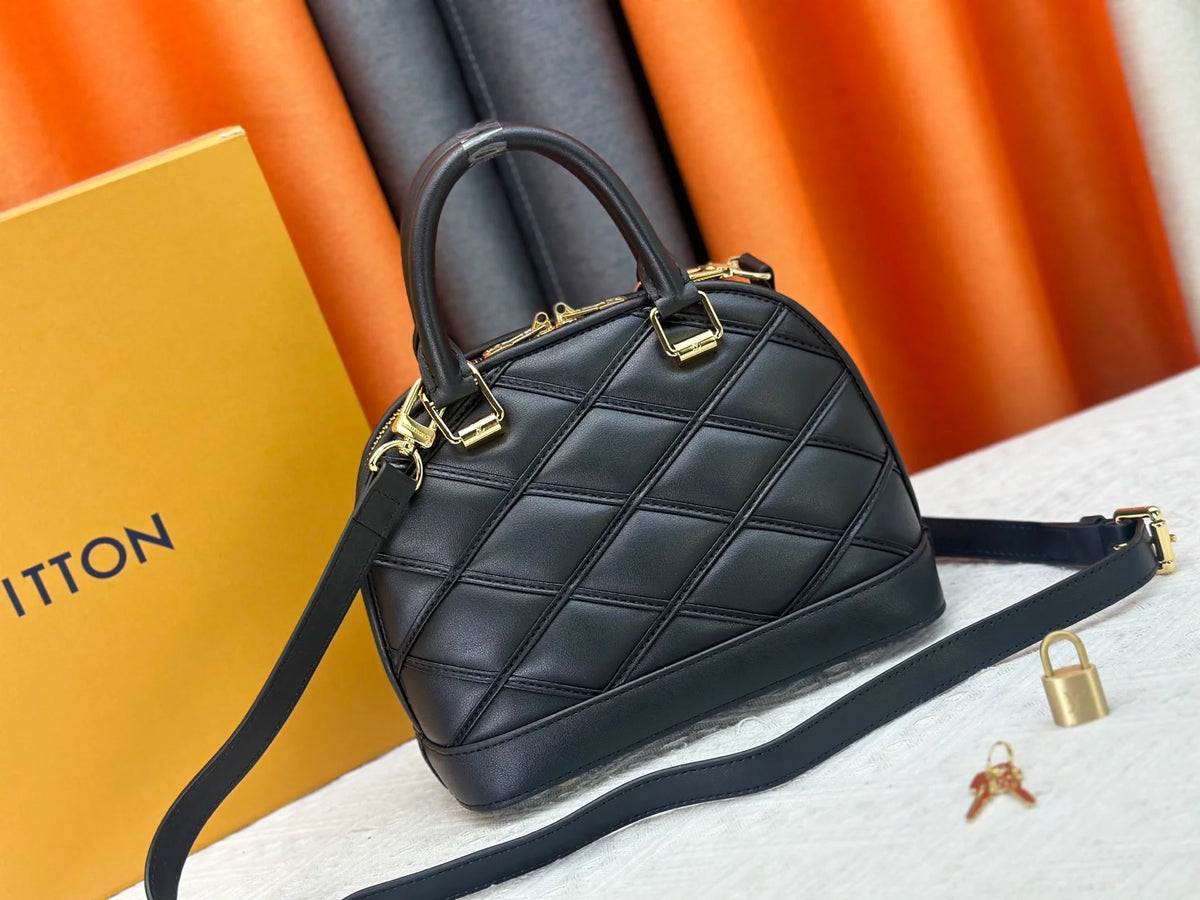 Classic Alma handbag
