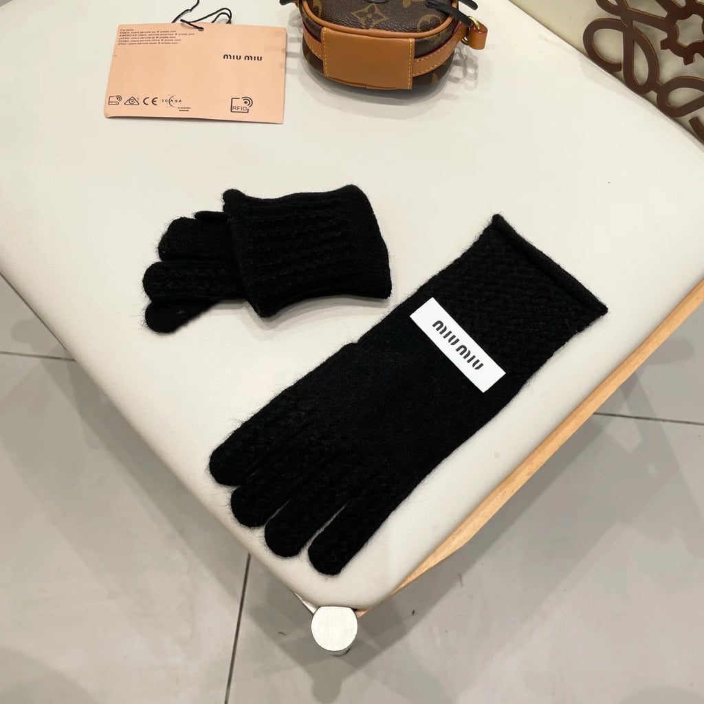 Knitted wool gloves for autumn and winter 👍