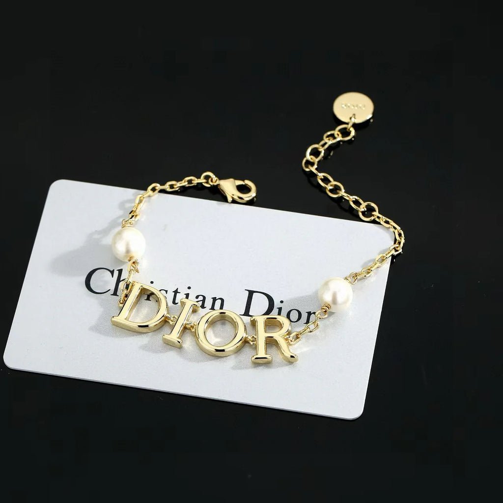 Hot selling letter bracelet