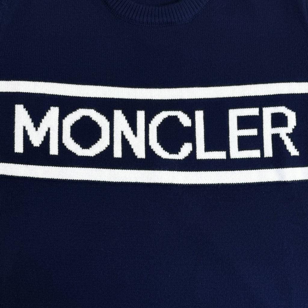 Letter pattern small logo knitted sweater