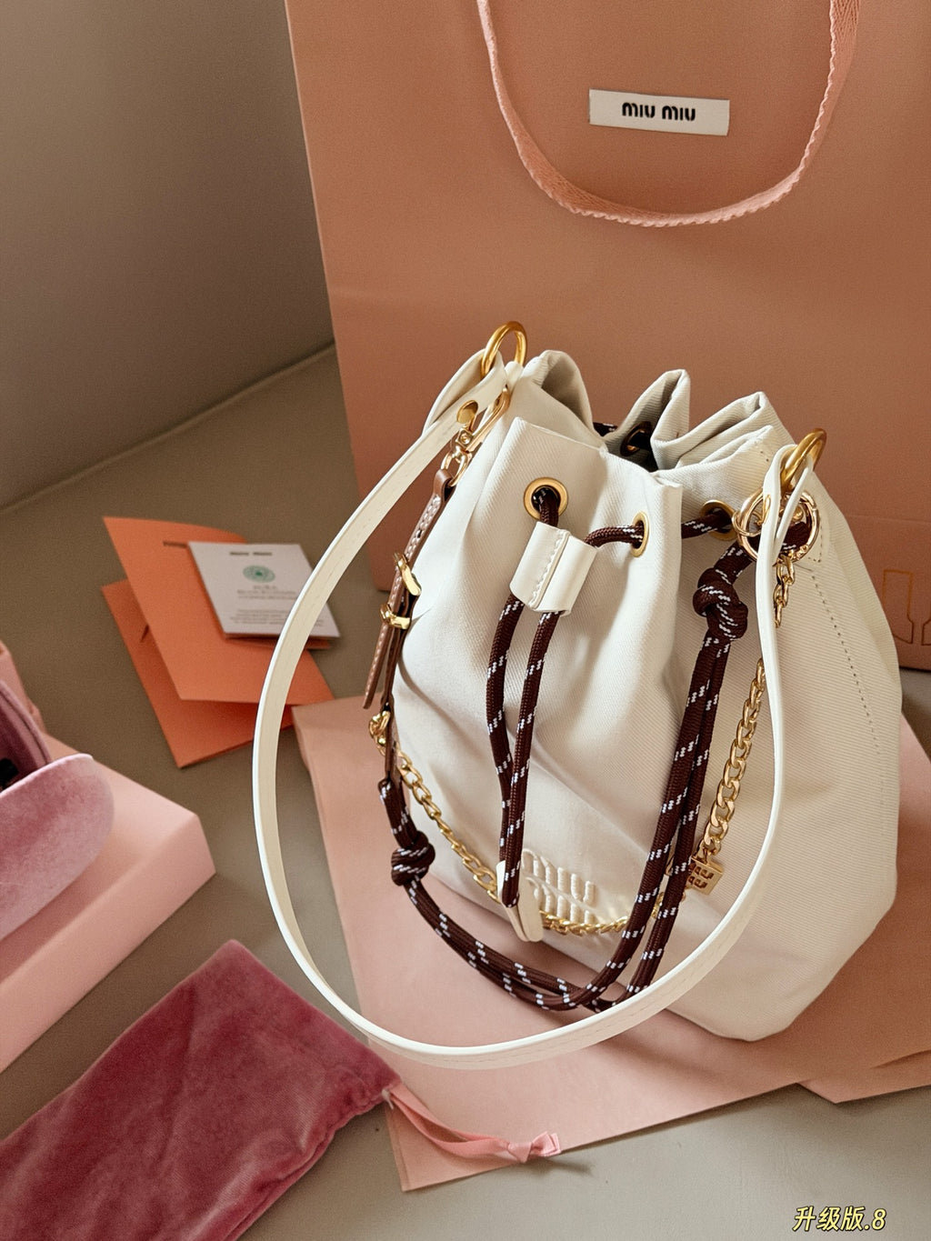 Canvas drawstring bucket bag