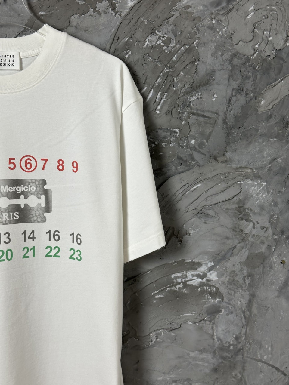 Loose fit T-shirt for both men and women