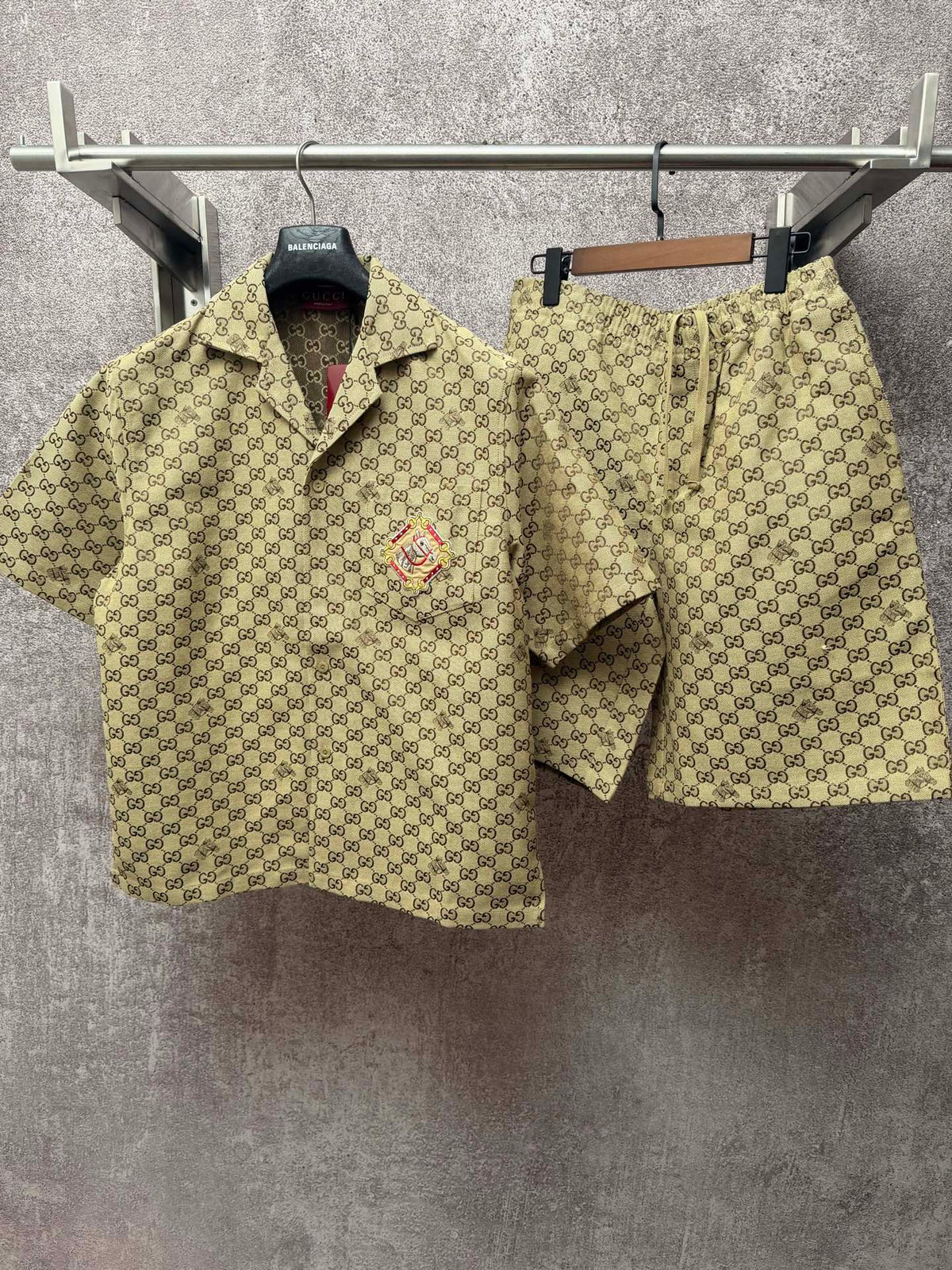 Spring and summer new equestrian embroidery square collar single breasted full printed LOGO short sleeved shirt