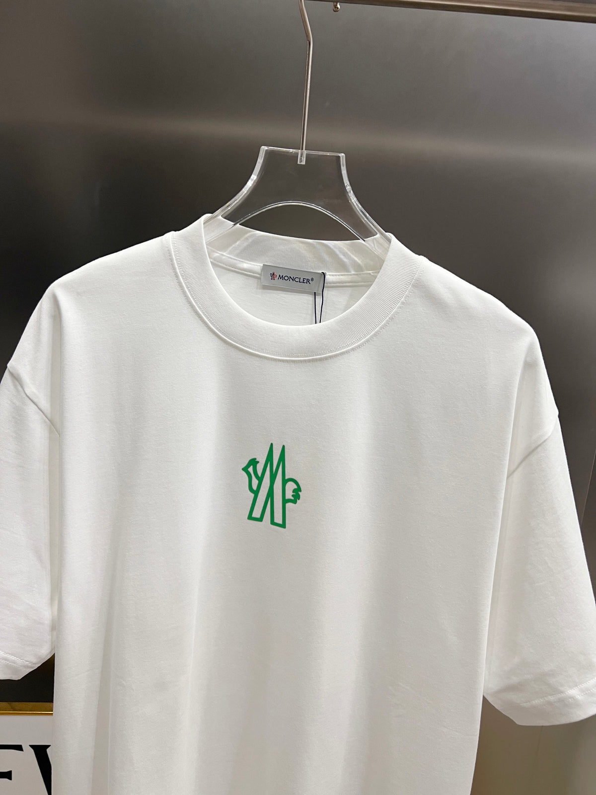 3D foam technology short sleeved T-shirt