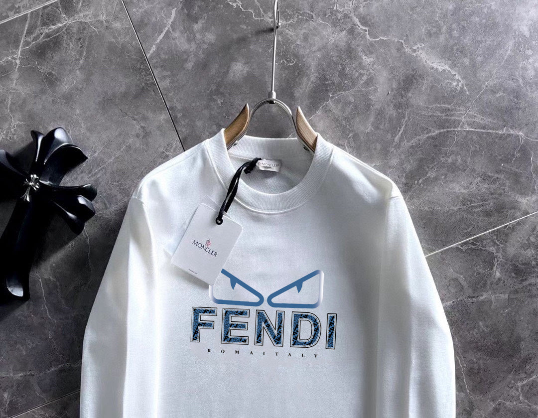 New long sleeved round neck sweatshirt 5