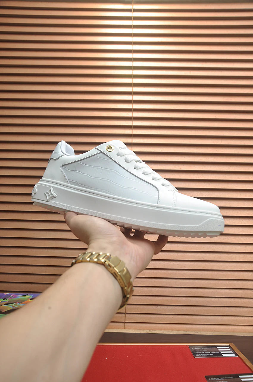 Classic trendy shoes for men