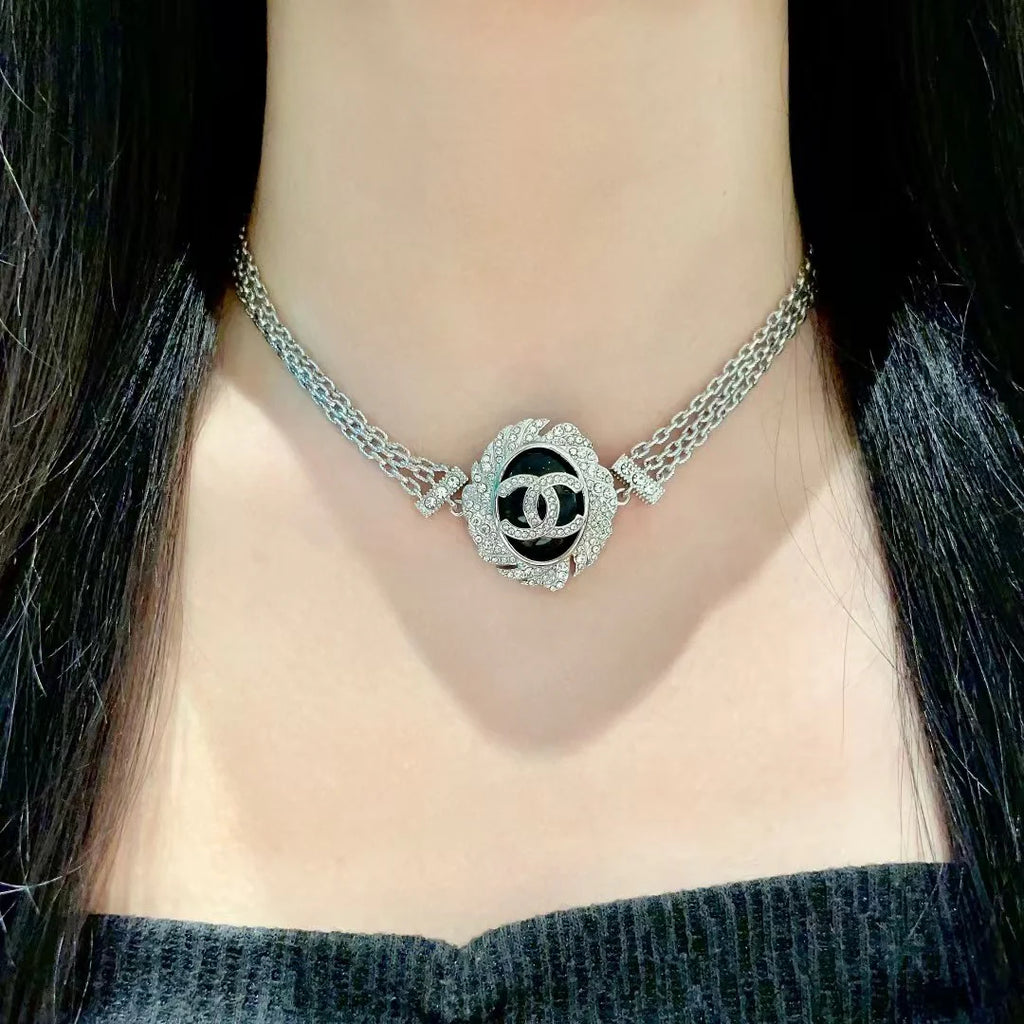 New silver oval necklace