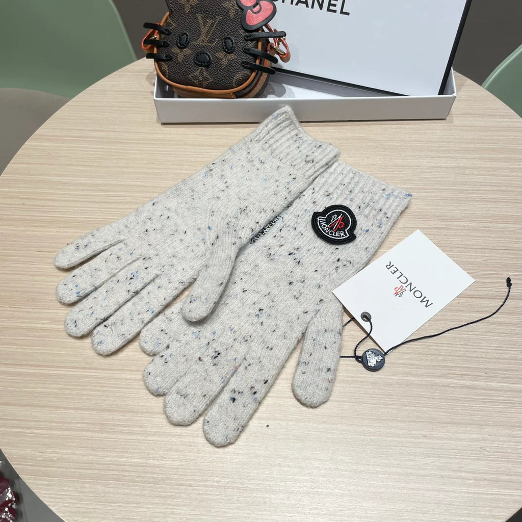 Autumn and winter wool knitted gloves