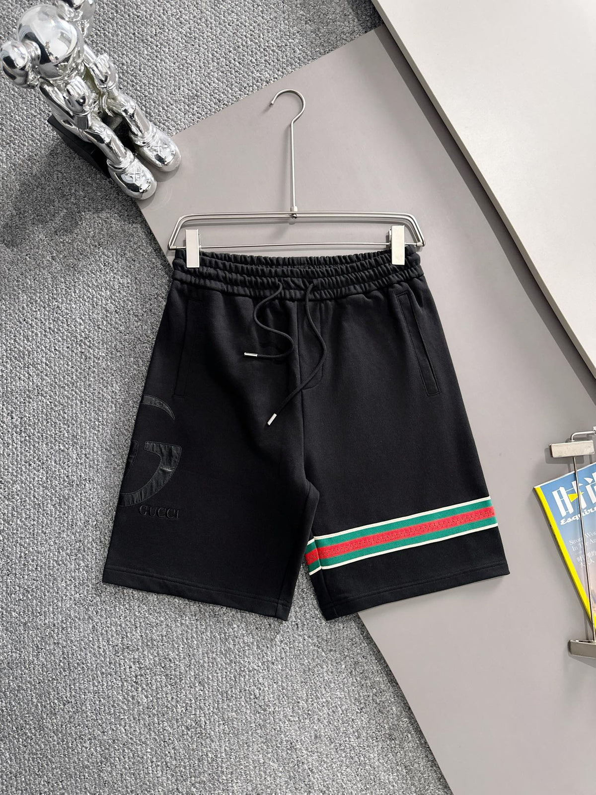 Classic woven ribbon splicing leather casual shorts