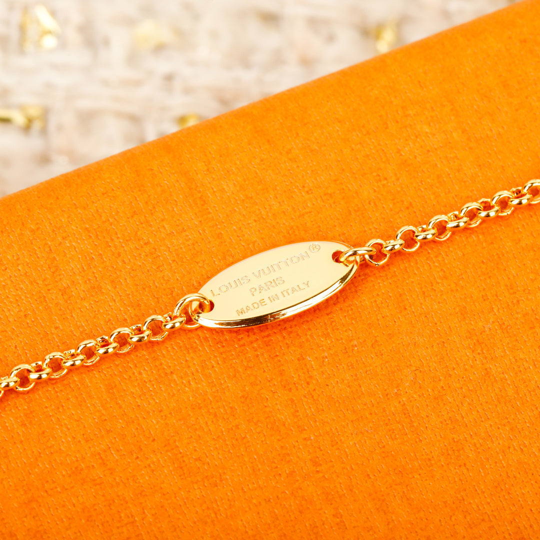 Green Diamond Necklace