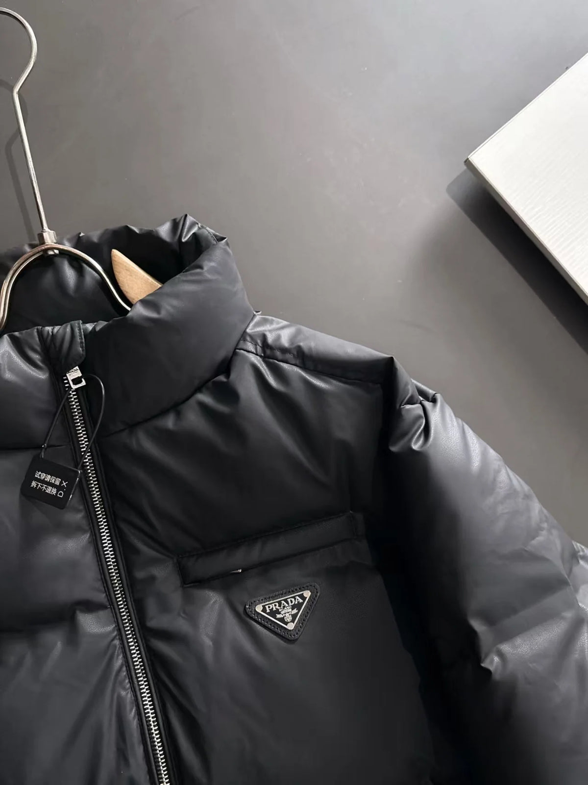 New pocket style coated down jacket
