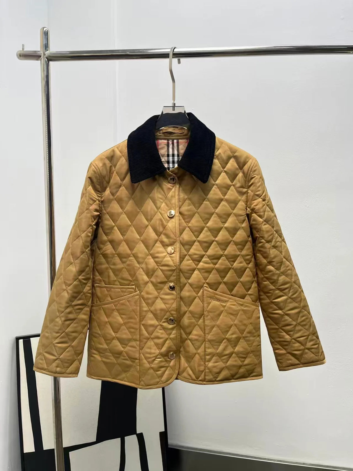 New embroidered diamond patterned cotton jacket