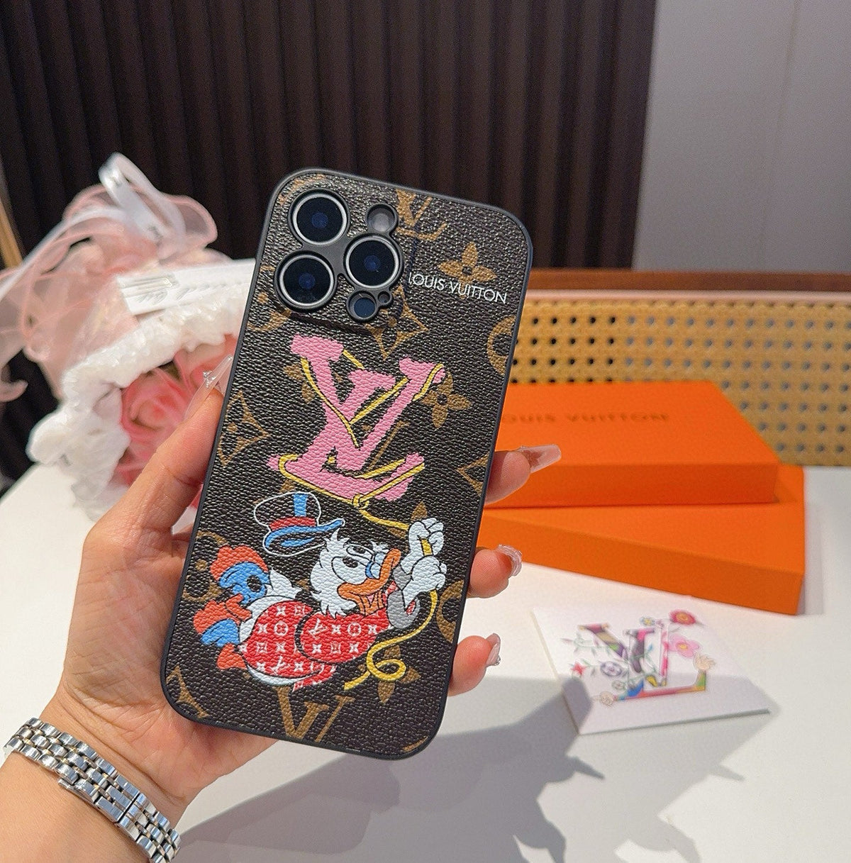 Precision hole all inclusive phone case