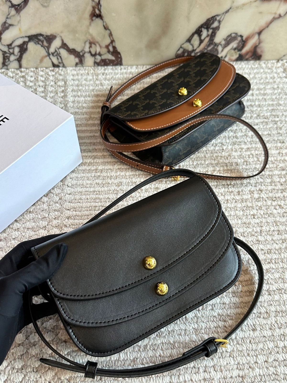 Double button semi-circular envelope package