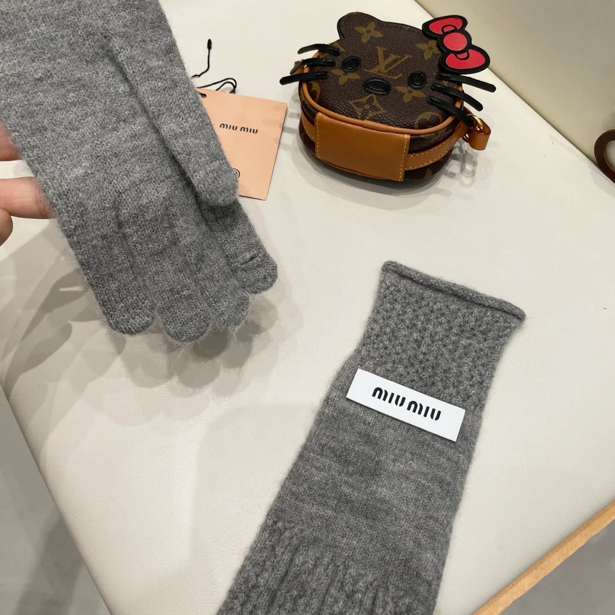 Knitted wool gloves for autumn and winter 👍
