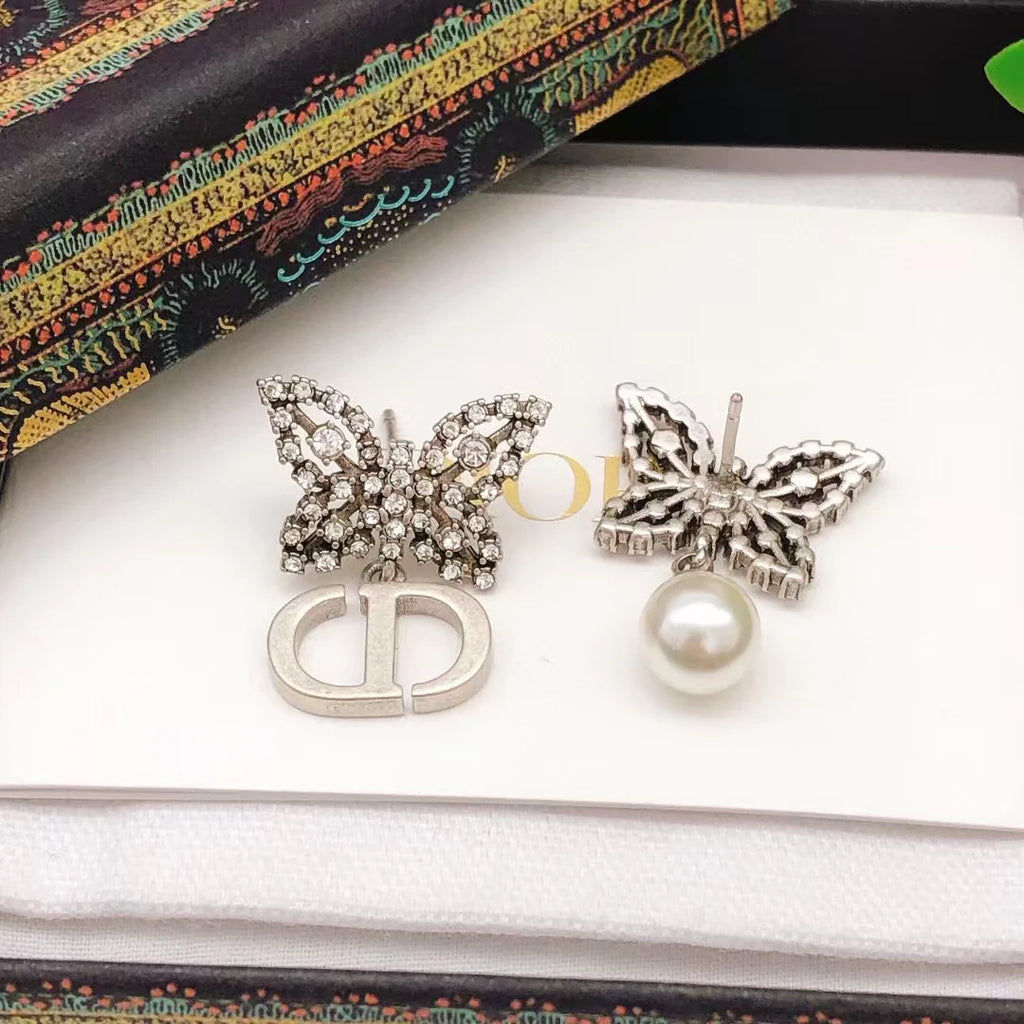 butterfly 🦋 ear stud