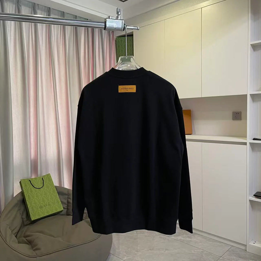 Gold thread embroidered letter logo round neck hoodie