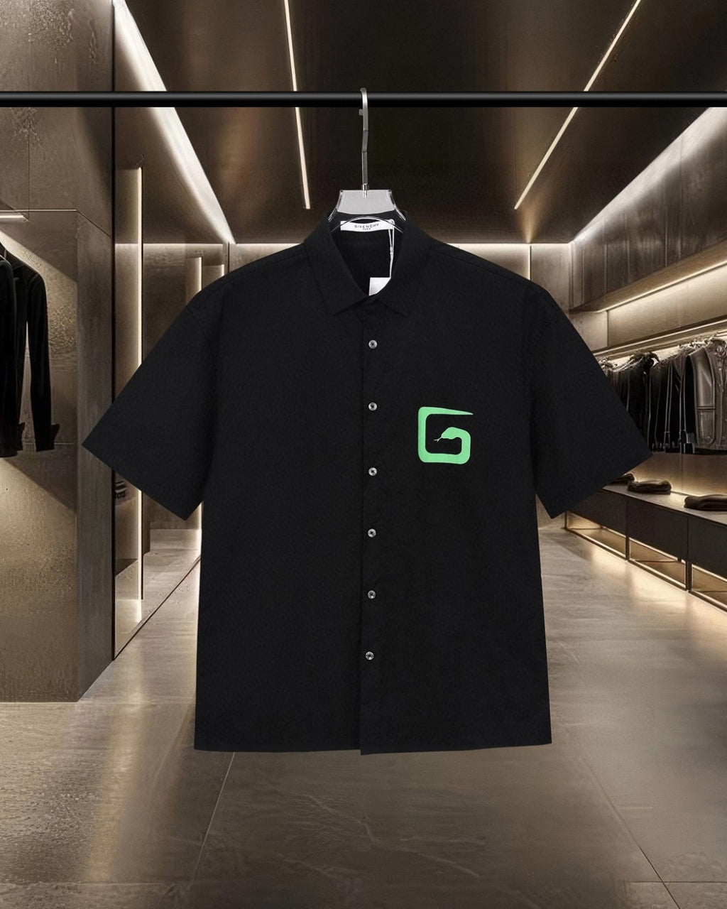 Thick rubber short sleeved shirt on the back of the chest