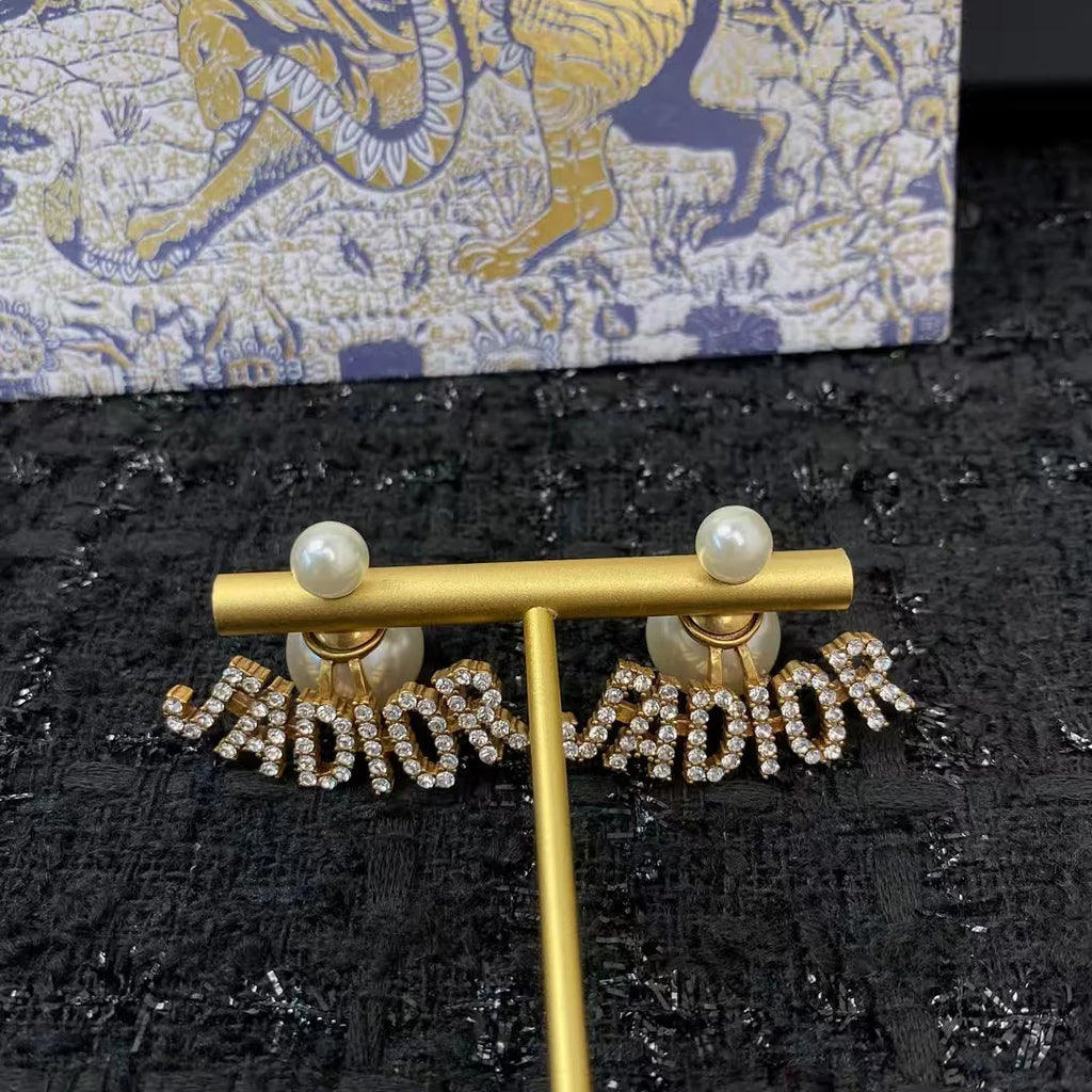 New letter pearl earrings
