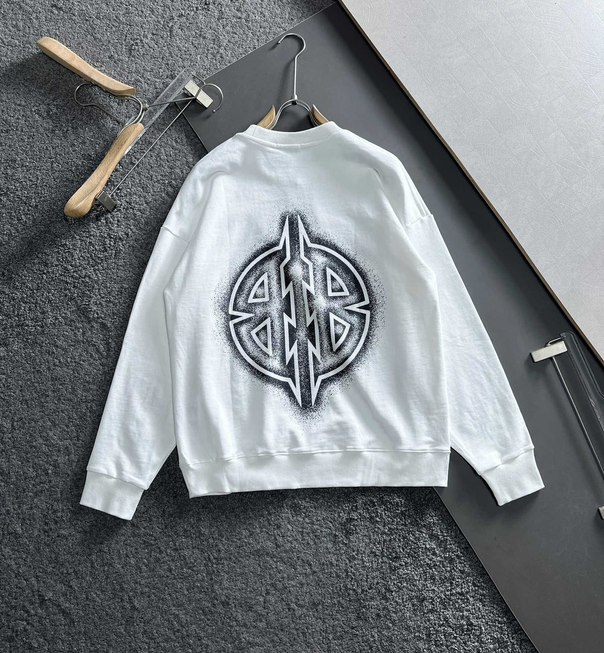 New printed pullover round neck hoodie