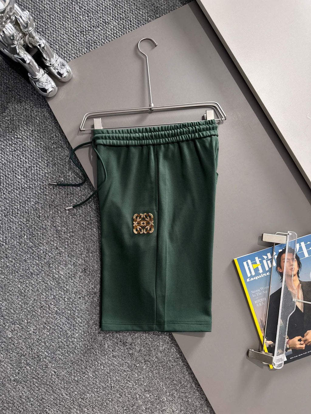 Toothbrush embroidered logo casual shorts