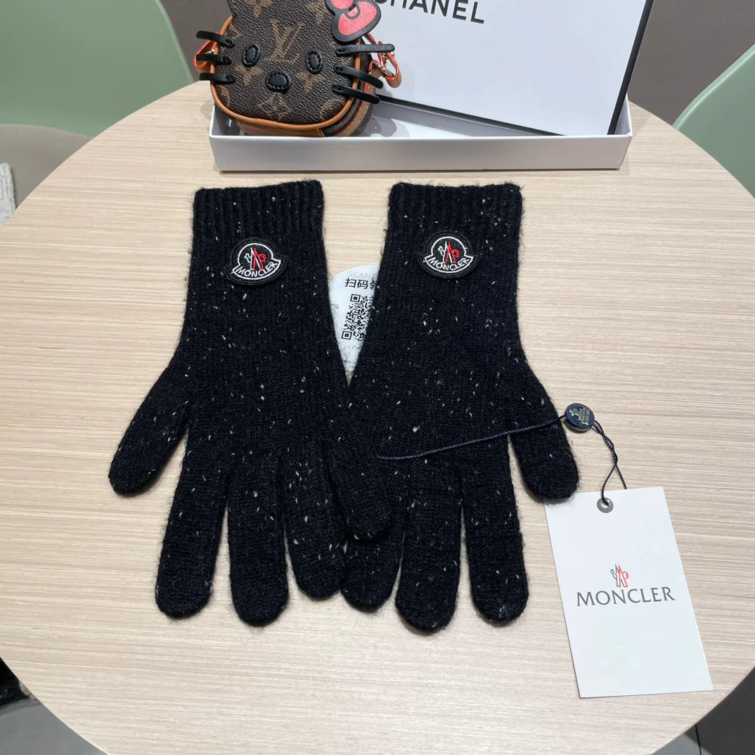 Autumn and winter wool knitted gloves