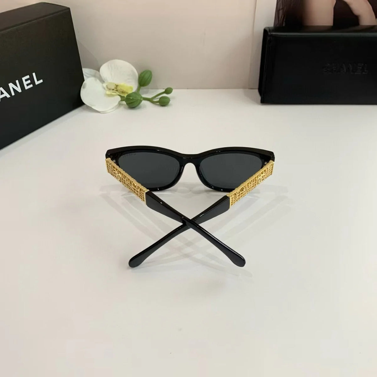 New Box Sunglasses