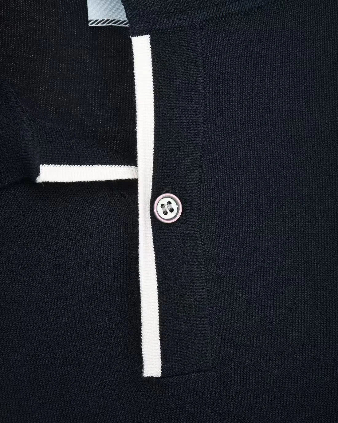 New embroidered knitted short sleeved polo shirt